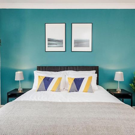 Business & Leisure 2 Bedroom & Parking By Damask Homes Ilford Eksteriør bilde
