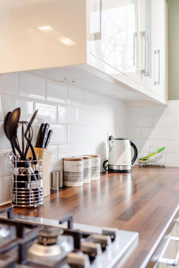 Business & Leisure 2 Bedroom & Parking By Damask Homes Ilford Eksteriør bilde